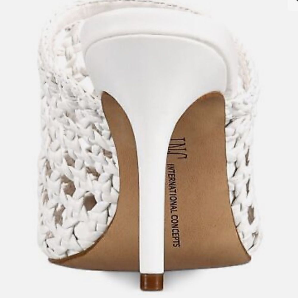 INC International Concepts White  Pointed Toe Mules Size 8 NWT - Picture 4 of 7